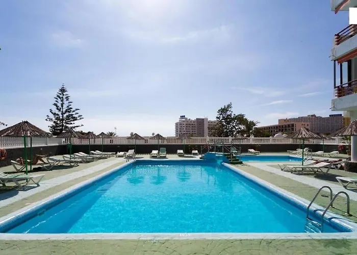 Paulmarie Olympia * אדחה