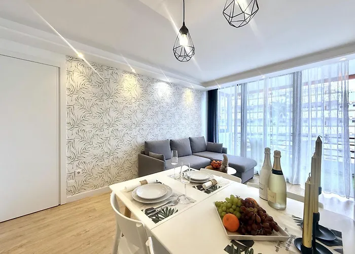 Paulmarie Olympia Costa Adeje (Tenerife)