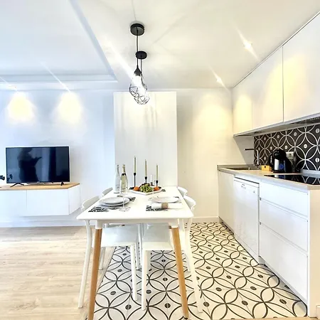 Paulmarie Olympia アデヘ